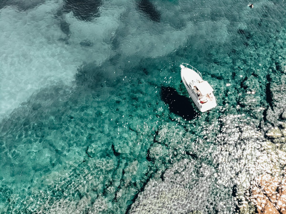 APPRODIproject's tweet photo. Sky-blue abysses, turquoise bays, sandy and pebble beaches, charming seaside towns and ancient harbors: this is #Approdi. Find out more about the project by visiting our brand new website 👉 https://t.co/HyvTqNSNgm
#interreg #adrion #attractiveancientharbors https://t.co/yfq8NmKNY9