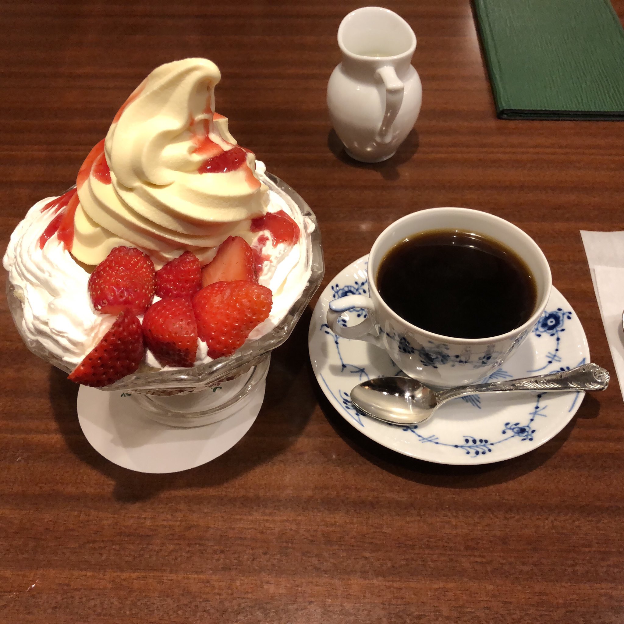 シガレットライフ 渋谷 喫煙可能店カフェ11 カフェベローチェ渋谷二丁目店 喫煙ブースで紙電子タバコともに可能 渋谷駅より徒歩5分 東京都渋谷区渋谷2 14 18 あいおい損保 渋谷ビル 1f たばこ タバコ 喫煙可 喫煙 喫煙目的店 T Co