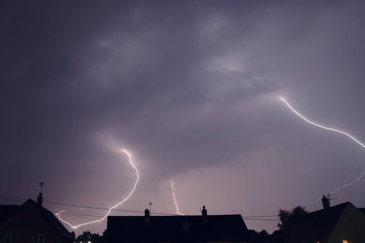 mikelloyd63's tweet photo. Well everyone else is doing it ! A couple from my bedroom window during last nights show #lightninguk #thunderstorm https://t.co/juWC4H17l6