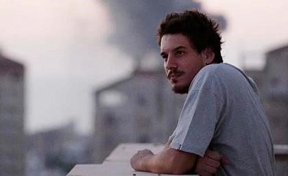 PrimaNotizia24's tweet photo. 6 anni fa a #Gaza  moriva #SimoneCamilli, giornalista, eroe nazionale, ucciso in guerra https://t.co/LFFEx9Ifw5 https://t.co/EaDJ2QPNGi