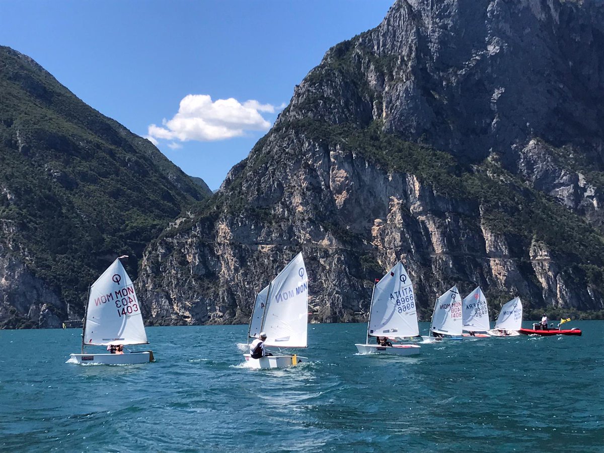 yachtclubmonaco's tweet photo. OPTIMIST - C'est la reprise sur le lac de Garde. Félicitation à la Team Optimist du Yacht Club de Monaco >> https://t.co/VoszxE2ESH 
#yachtclubdemonaco #yachtclub #yachtclubmonaco #lartdevivrelamer #artdevivrelamer #sailing #yacht #monaco #optimist #optiworlds #optiworld https://t.co/mOA4LbxicS