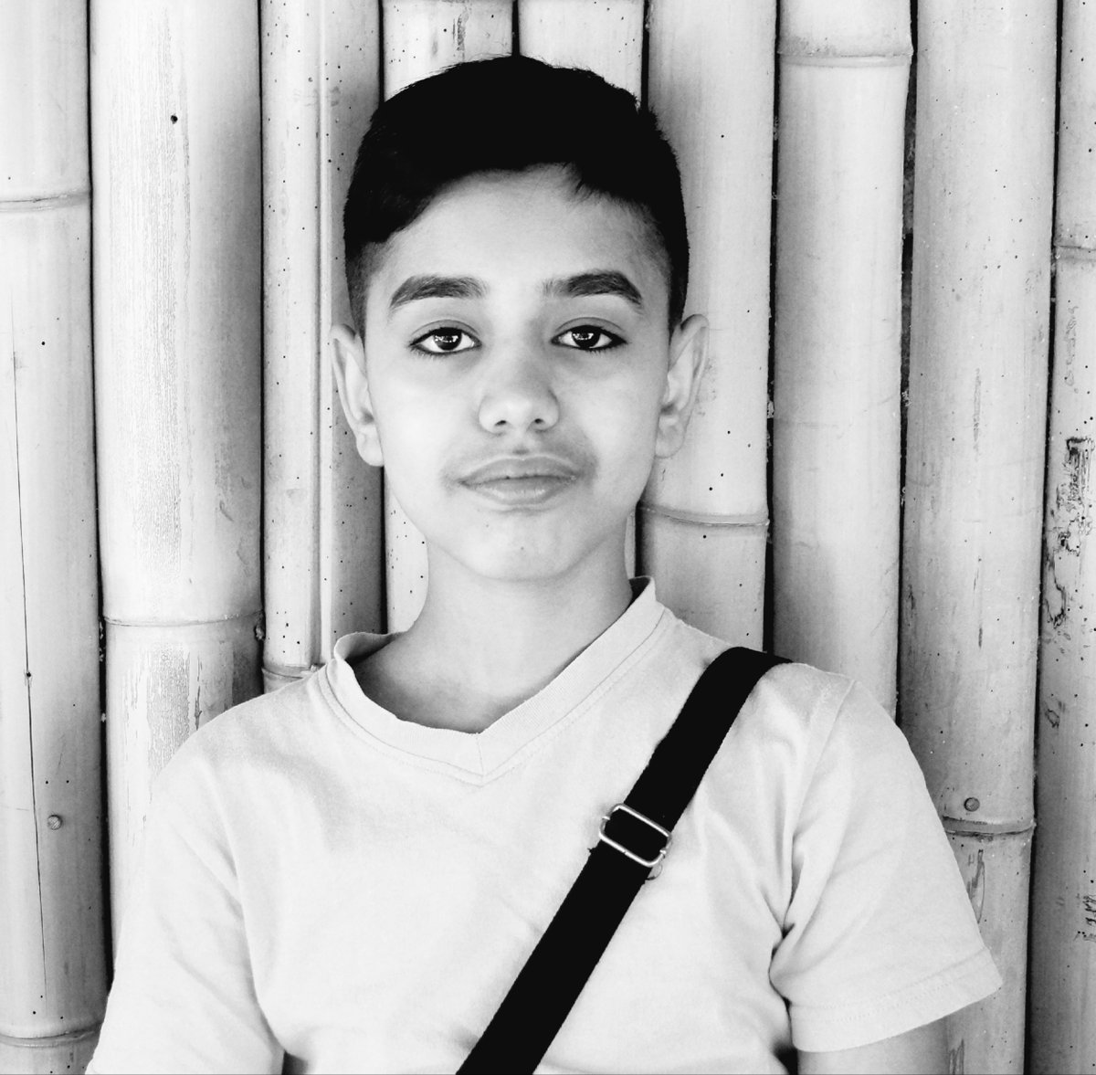 vampriafilm's tweet photo. Director, producer, animator and creator of Vampria: the Toothless Vampire, Ali Soltanian Fard Jahromi

#VampriaTheToothlessVampire #Vampria #Toothless #Vampire #Ali #Soltanian #AliSoltanian #AliSoltanianFardJahromi #animation #producer #director #creator #animator https://t.co/yTIsxrZBO4