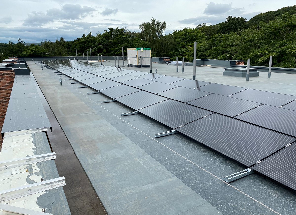 Westech_uk's tweet photo. Here's a recently completed 50kW installation that we supplied, using @Perlight_Solar BlackPlus modules in #Sheffield (installed by @renergysol). #perlight #pvsolar #solarpanels #renewableenergy https://t.co/vhFTOSGQJq