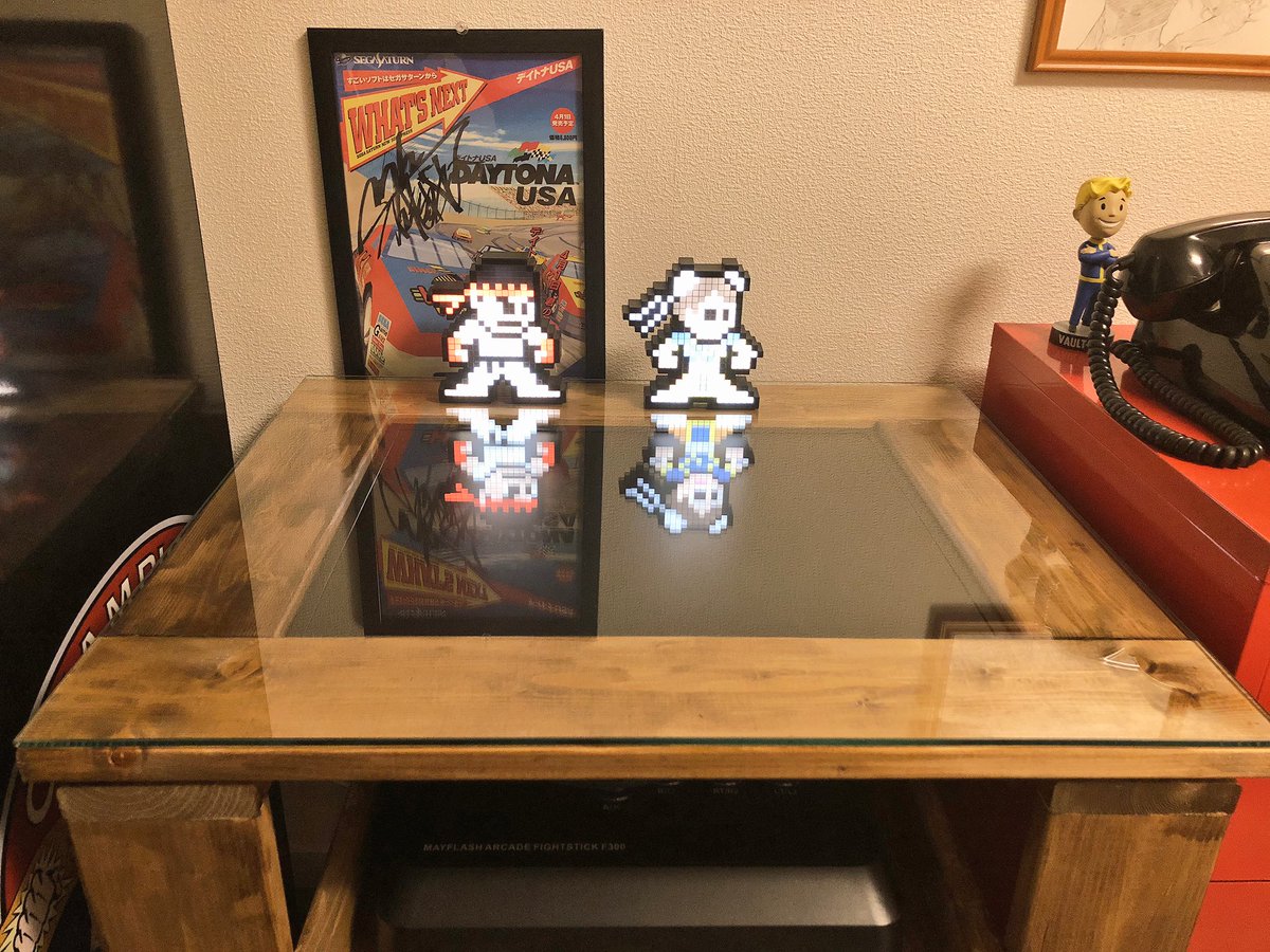 Sasuke 注文していた自作テーブル筐体用のガラス天板が届いた これでやっとテーブルとしても使えるので満足かな レトロゲームが似合うね