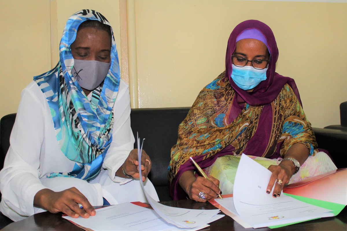 Signature #djibouti de convention de partenariat pour le renforcement du programme de l’alphabétisation entre le Ministère de la Femme et de la Famille(MFF) et l’Union Nationale de Femmes Djiboutiennes (UNFD) a eu lieu ce matin a l'unfd
 <a href="/UNFDJ/">Union Nationale des Femmes Djiboutiennes - UNFD</a>
