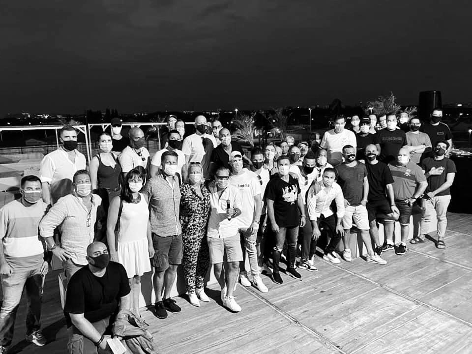 kaudron's tweet photo. all gathered for our future ✨🙏

#sos #soundofsilence #belgium #saveourculture #nightlife #music #djlife #artist #technomusic #covid_19 #nopartynolife #horeca #liege #bruxelles🇧🇪 #antwerp https://t.co/ql7m78Hz9L