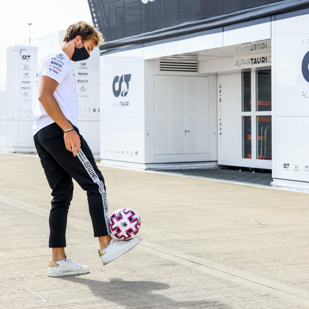 F1's tweet photo. Looking for a place in the @ChampionsLeague semi-finals squad, @PierreGASLY? 😉

#F1 @PSG_English https://t.co/ergtTjKKsB
