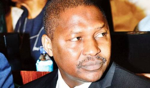 SaharaReporters's tweet photo. Prosecute @MalamiSAN Or Lose Global Respect, International Partners Tell President @MBuhari | Sahara Reporters
The groups were reacting to the recent exposure highlighting how Malami obstructed 14 cases of corruption allegations.
READ MORE: https://t.co/P6kYasAY31 https://t.co/gCKfwFYOhs