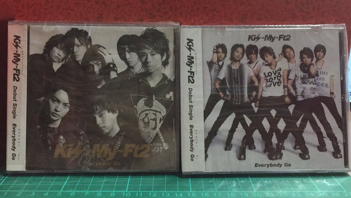 Kis-My-Ft2’ 1st Single, Everybody Go (LE AND RE)This is actually the PH version, and I recall, it was one of the first released JE singles here in the country. I think I was also one of the first ‘50’ fans who bought this in SM North Edsa. (Even got a huge tarp from them.)