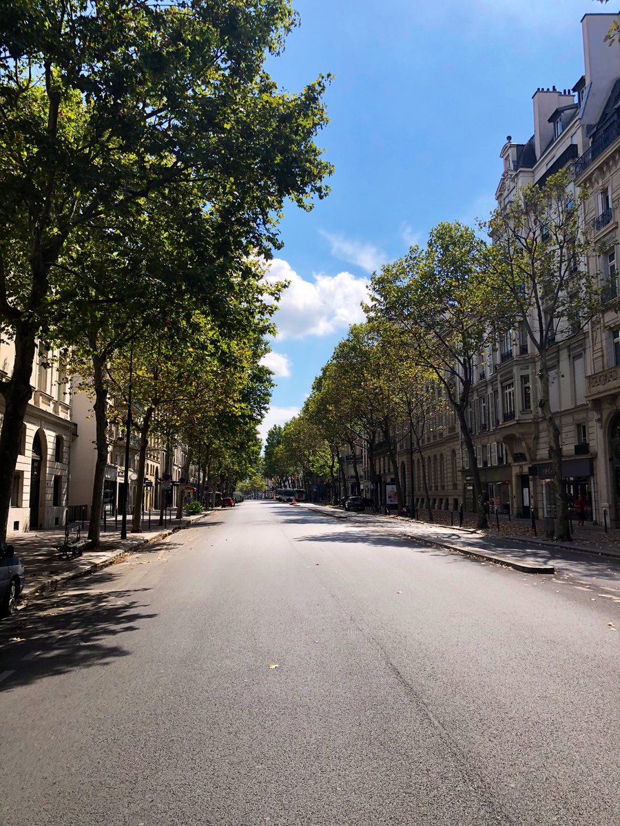 Parisien•ne•s, touristes : où que vous soyez, restez-y !