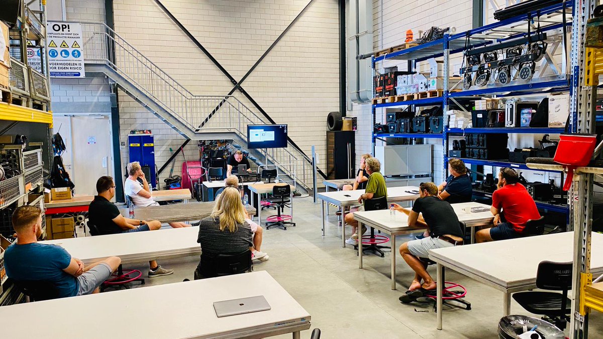 Today our project team is receiving training from Riedel Communications Benelux. Of course, taking the correct precautions and safety measures into account. #riedel #unlimitedproductions #trainingday