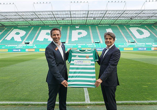 ChPeschek's tweet photo. #BlitzBlank ist offizieller Partner & neuer Brustsponsor von Rapid II -
Mehr Infos: https://t.co/2gZu5pPuGk @skrapid #skrapidII https://t.co/SDsgsQyGez