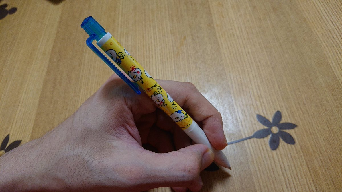 なぜ左利きはボールペンが書きづらいのか を図解 ボールペンってこういうものなのかと思ってた どいつもこいつも右利き用 など共感の声 Togetter なぜ左利きはボールペンが書きづらいのか を図解 ボールペンってこういうものなのかと思ってた どいつもこいつも右利き用 など共感の声 Togetter