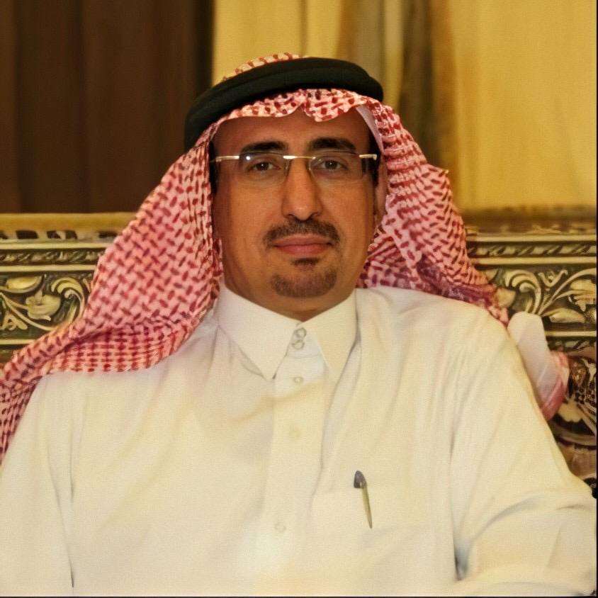 وين ما كنت أروح بالباحة ألقى معاملة حسنة وكرم ودايمًا يردون علي بنفس الرد 
"أبوك له فضل علينا كبير"
ما أدري وش كنت تسوي للناس هذي كلها بدون ما تعلمنا، بس مستحيل كلهم يجمعون على نفس الرد بدون سبب
رحمك الله كنت مثالًا في الخلق والكرم والحكمة
لدرجة يخوفني أحيانًا إني لازم أشيل اسمك