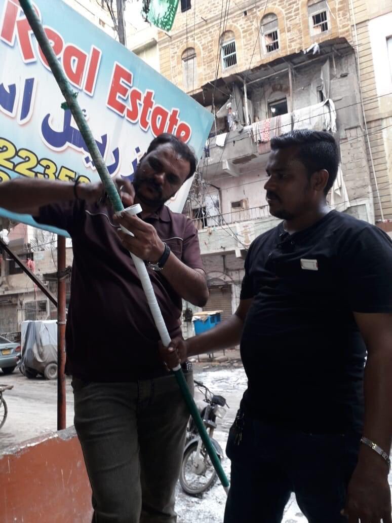 maannazz's tweet photo. 🙋‍♂🇵🇰 District South Incharge Zubair Bhaiya Now Waving Flag #WeLovePakistan 🇵🇰🙋‍♂
🇵🇰#DistrictSouth #MQMPakistanORC 🇵🇰
14 August ki Tayaria Urooj par #PakistanZindabaad❤️🇧🇬💚🇵🇰@AliSuMiOfficial https://t.co/vvpkdu2kwo
