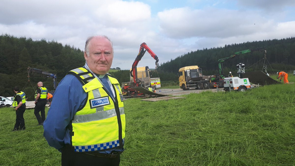 Hi everyone, today we want to recognise some of the many, many people who are working to help us with this very complex incident.We start, with Senior BTP and Railway Chaplain Liam Johnston and his team who are providing pastoral support to all at scene.