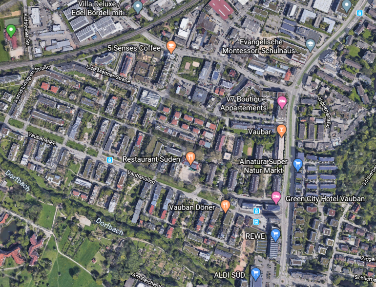 Co-operative, social living was built in to design, finance & development, as well as the spaces but with terraced townhouses, privacy is still a feature. It has plenty of amenities & safe space for community activities & children. Carpooling & car-clubs are popular. 10/16