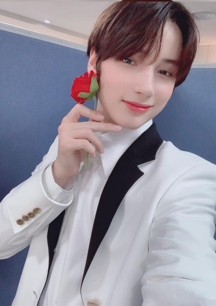 esucane's tweet photo. Happy Happy Birthday to my baby penguin Hyuka 😊❤

@TXT_members

#HappyBirthdayHyuka #HueningKai #Hyuka
#HappyHueningKaiDay 
#OurShiningHyukaDay 
#여름을_수놓을_휴닝이의_열아홉 
#TXTFanart #TOMORROW_X_TOGEHTER #HyuningKaiFanart https://t.co/zjf93ztcFu
