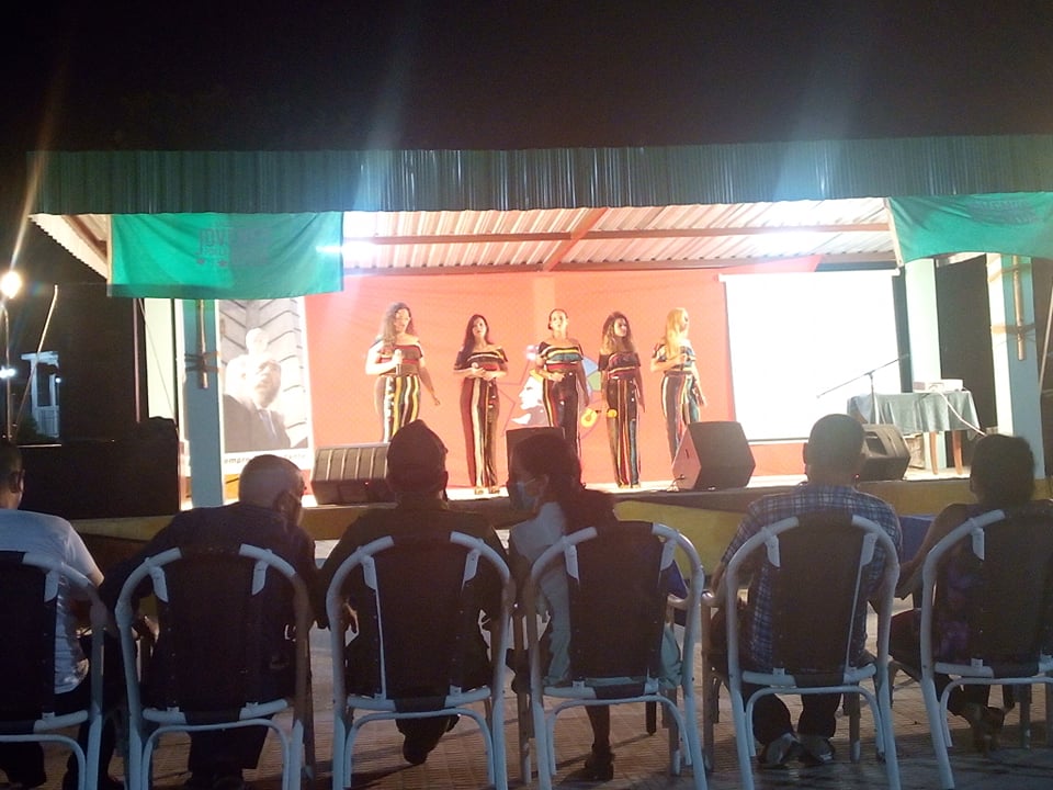 FeemProvincia's tweet photo. En el día de ayer con una gala recordamos al líder histórico de nuestra Revolución Fidel Castro Ruz. También fue momento propicio para entregar la condición Jóvenes por la vida. @Yanelis40484656 @UJCdeCuba @feemdecuba @radioangulo @UJCMcpioHolguin @ujchlg @telecristaltv @ahoracu https://t.co/4jERBUQKbQ