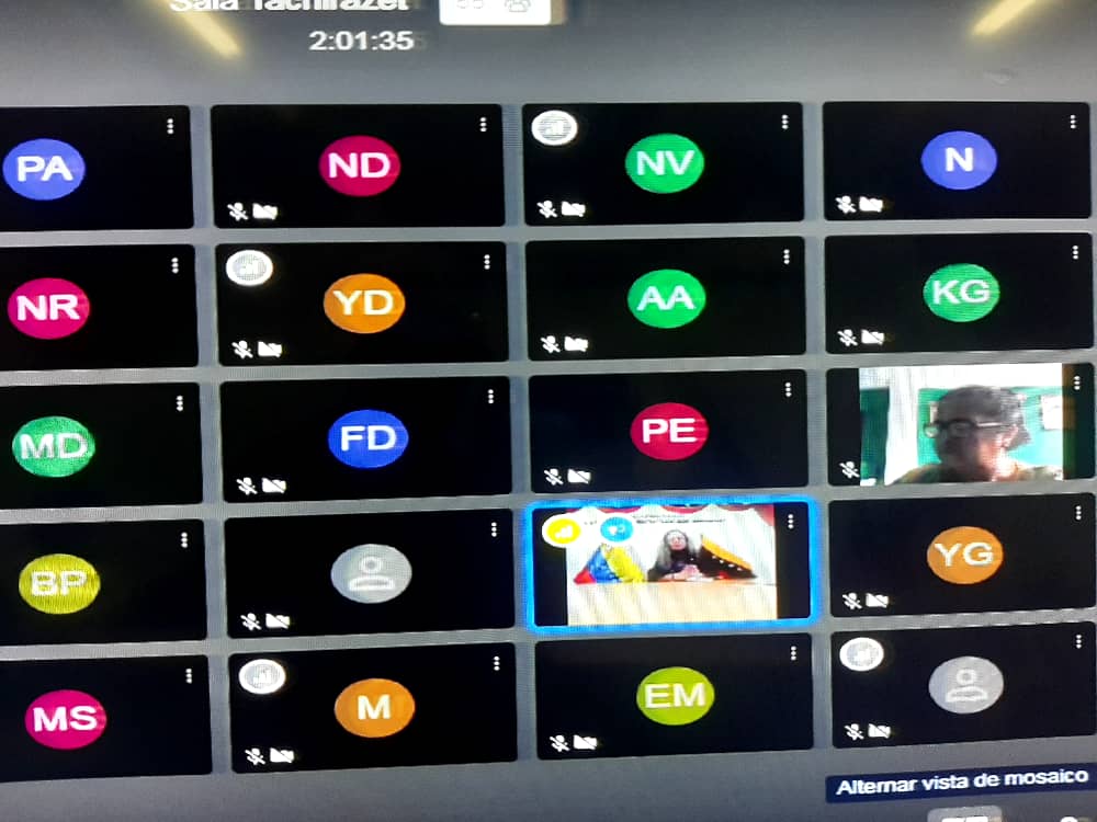 #13Ago || Desde la sala de conferencias de @ZonaEducTachira, Jefa <a href="/charlychaves/">Charly Rojas Chaves</a> sostiene videoconferencia con supervisores de los Circuitos Educativos de los 29 municipios del estado #Táchira
#VenezuelaProduceEnPrevención
@MPPEDUCACION @Nancyor7 <a href="/eugeniapinero/">Ma. eugenia piñero</a>