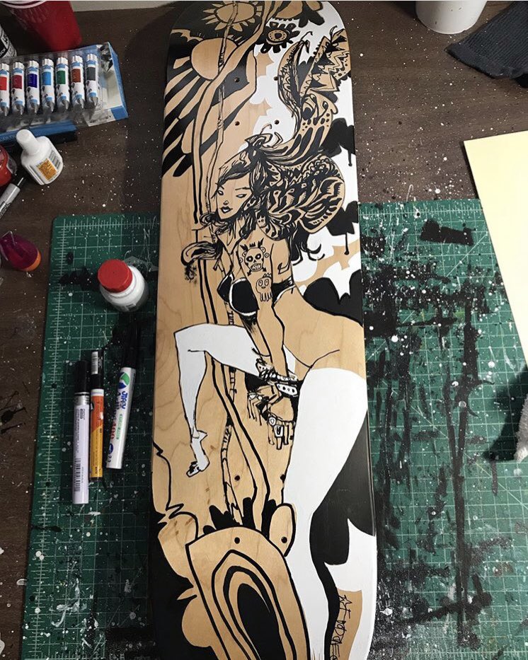 JimMahfood's tweet photo. For all the skate rats out dere. 
Fuc penciling, straight to ink, just go for it 💀
#skate #destroy #process #thrasher #wood #waffles #thighs #pimpgame #skateanddestroy #psychedelic #destruction #visualfunk #foodone #jimmahfood https://t.co/M9swTQAPpR