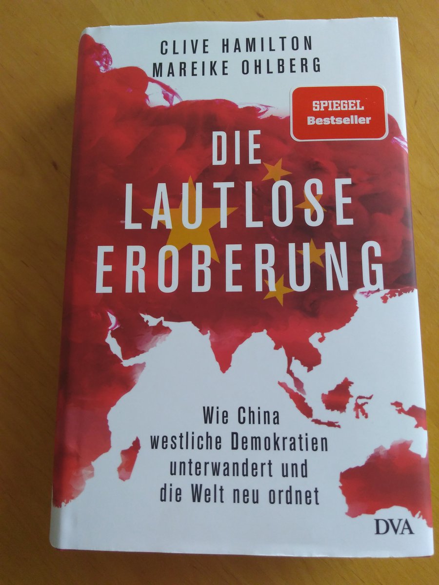 Gerade das Buch "Die lautlose Eroberung" gelesen, welches sich mit dem Aufstieg Chinas in der Weltpolitik beschäftigt. das Buch zeigt auf, wie groß der Einfluss Chinas ist. Ich empfehle es daher allen, die sich für Chinas Rolle in der Welt interessieren.
-MB
