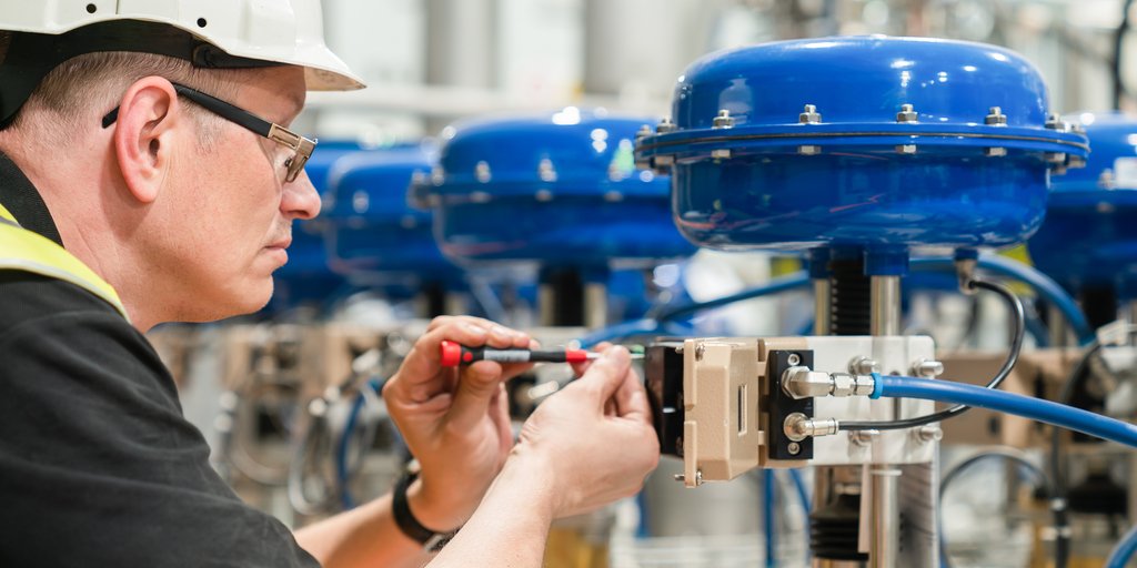 ValveMfgAssn's tweet photo. VALVE Magazine Feature: @EMR_Automation's Marchelle Forish explores intelligent, networked production systems that leverage information and communications technology in this #ValveExpert feature.
https://t.co/gfRLyyXi3U
#ValveMagazine #ValveNews #PAuto https://t.co/FoL6dWQEWk