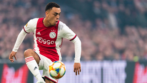 A new RB such as Sergiño Dest would be a great addition and although he may not nail on a starting spot in the first 6 months, I am confident that he would be integrated into the starting XI by the latter stages of the champions league, when we would need him most.