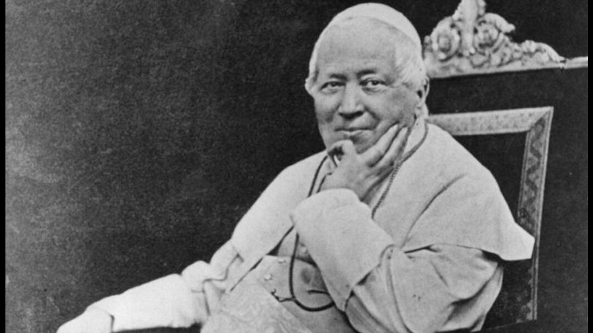 Yup. I'm back to Pope Giovanni, Mr. Pius IX himself. And there's a reason he's smiling like that!!!