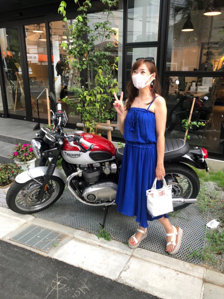 Twitter 上的 吉永愛 また 来たよー ユーメディア トライアンフ トライアンフボンネビルt1 茅ヶ崎 普通二輪免許 バイク バイク女子 女性ライダー 女性ライダーになりたい 女性ライダーと繋がりたい 目指すは大型免許 ママモデル 女子ライダー