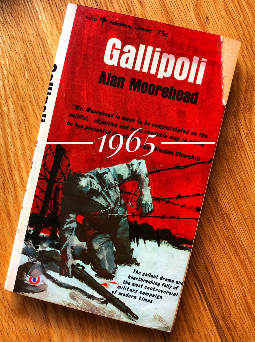 Gallipoli: variations on a theme. US paperback of Moorhead’s classic. On the cover? Generic icon of the Great War : ‘hanging on the old Front line’  #gallipoli