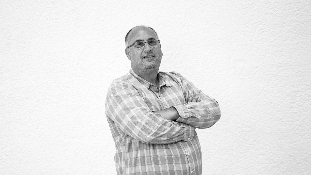 🏀 En Lluís Vergés ha estat director tècnic i entrenador del CB Olesa, CB Manresa, Unió Manresana, CB Navàs, Sferic Terrassa, CB Igualada i Nou Bàsquet Olesa; àrbitre de la FCBQ; directiu de la FCBQ (2016-2020); i ha col·laborat al C. Tècnic durant més de 30 anys #FCBQ