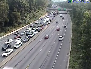 Big delays on the eastbound Schuylkill due to a crash at Girard blocking the right lane. <a href="/NBCPhiladelphia/">NBC10 Philadelphia</a> #firstalerttraffic #phillytraffic