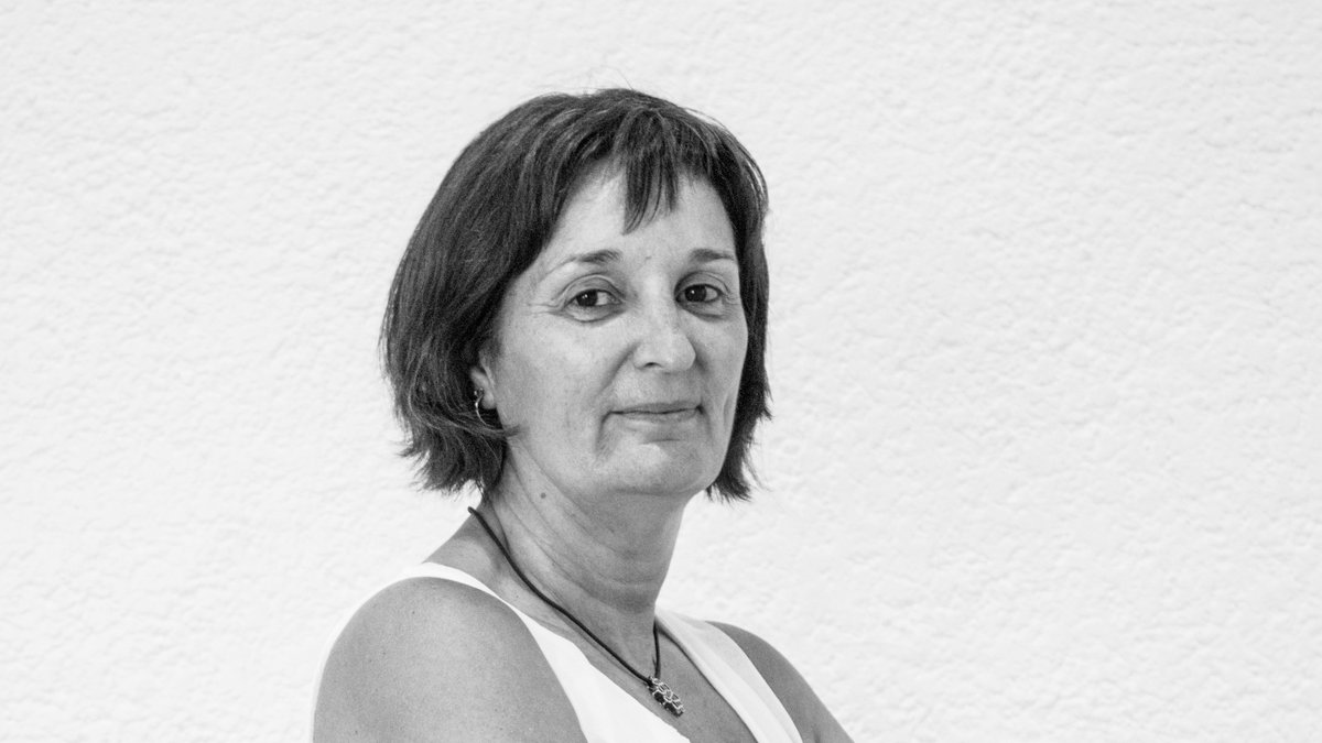 🏀 L'Eulàlia Vila ha estat jugadora de la selecció espanyola i ha quedat Campiona d'Espanya júnior de clubs, Campiona de Catalunya universitària durant tres anys i quatre en el Campionat d'Espanya. Ha estat coordinadora femenina de formació i directiva de la FCBQ. #FCBQ