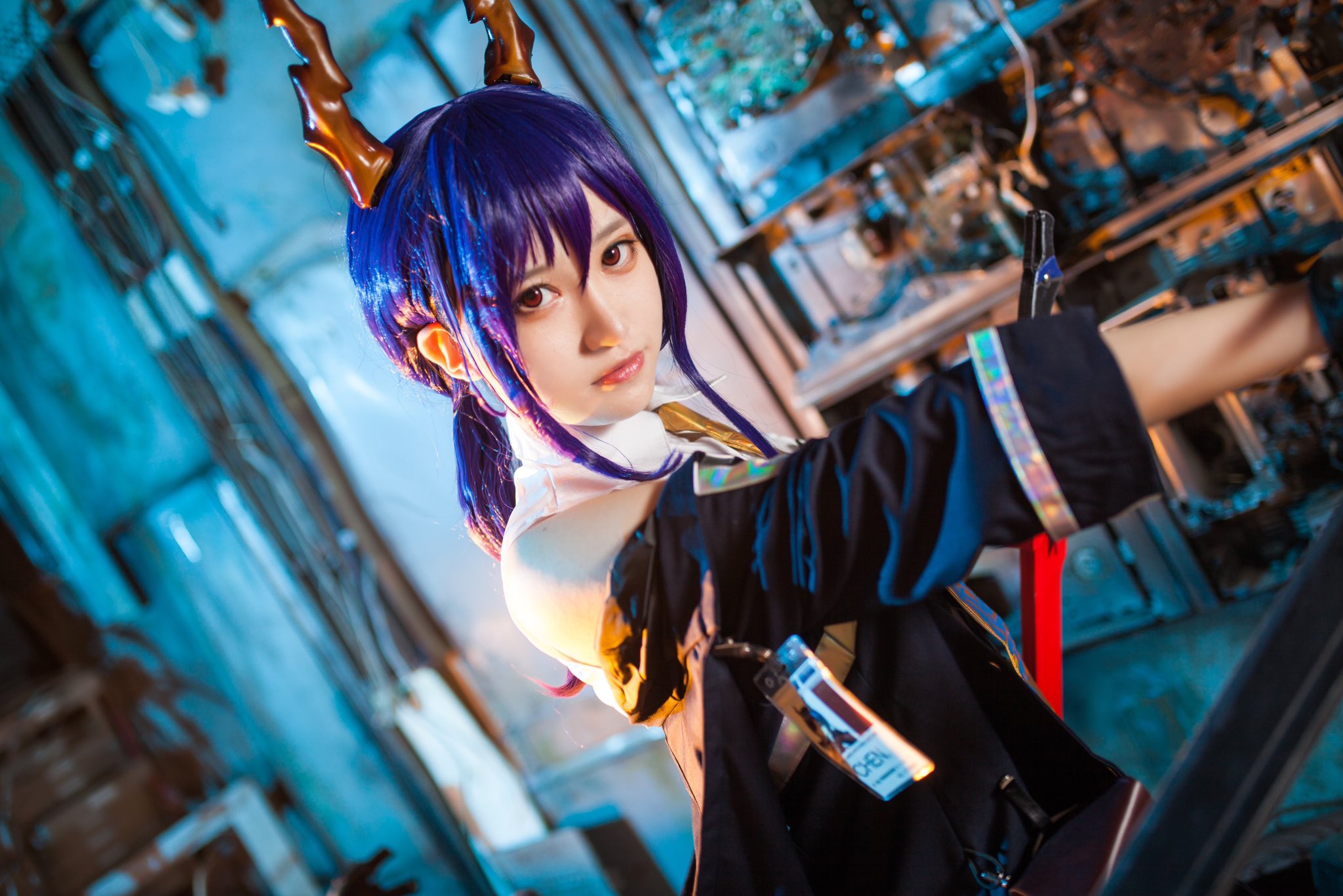 画像,【コスプレ】龍門近衛局、特別督察隊隊長のチェンだ。⚙️アークナイツ⚙️ーーチェンカメラ📷:亜紀さん#アークナイツ  #アークナイツハーフアニバ#Arknight…