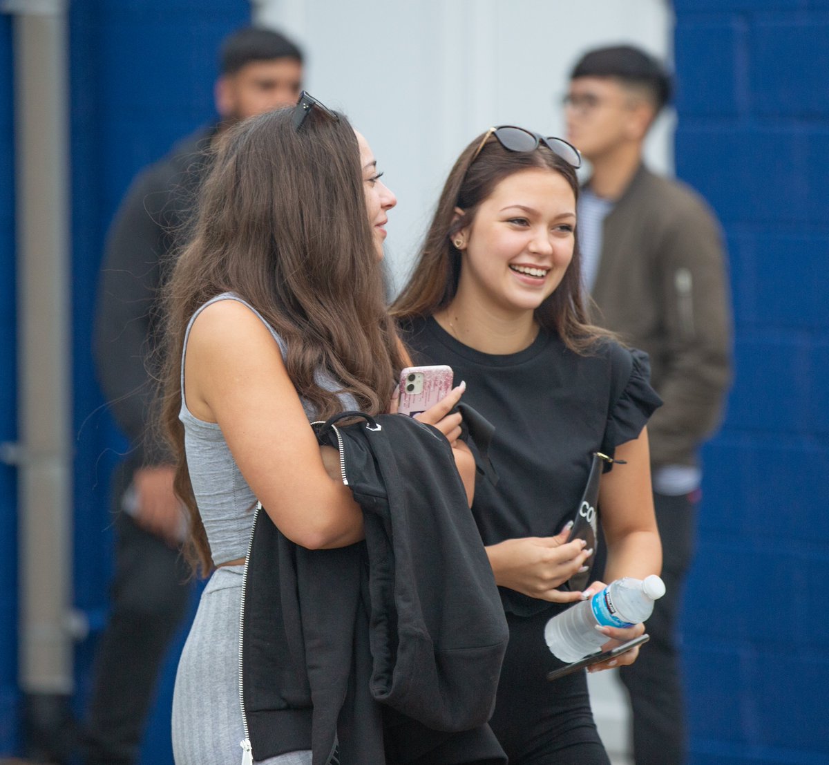 NBS_Herts's tweet photo. NBS A-Level Results Day 2020.  A very special day for a group of special people who deserve these results. #nbsproud #brownenvelope #offtouniversity #welldone #welldeserved https://t.co/yfX5kjiENF