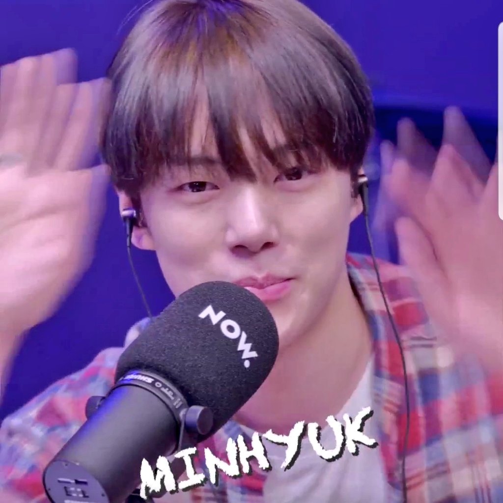 Hinabol ko lang!  I'm distracted while driving awhile ago. Joohyuk's on naver now then my friends kind of talking about ttg sale Anyways!!! Ang gwapoooooooo!!!REQUEST  @OfficialMonstaX  @MTV  #FridayLivestream