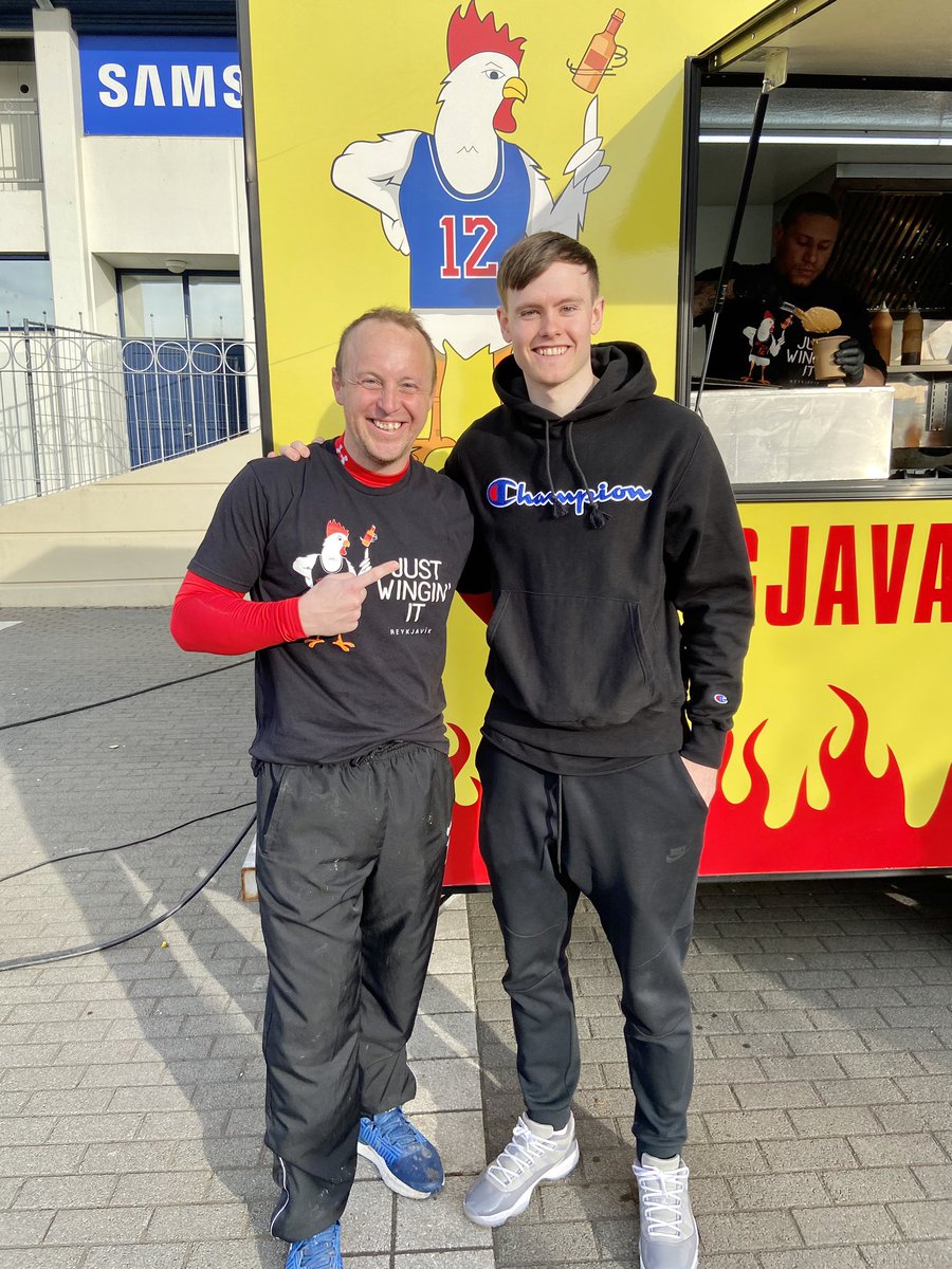 The Just Wingin It Vaengjavagninn is finally coming to Hafnarfjörður! Tonight from 17:00-20:00 with the Reykjavik Street Food Besti Götubiti Tour 2020! Come on down and hop on the wagon for our 12 award winning wing sauces and pepperoni 🍕 pizza nachos! #justwinginit <a href="/karijonss/">Kári Jónsson</a>