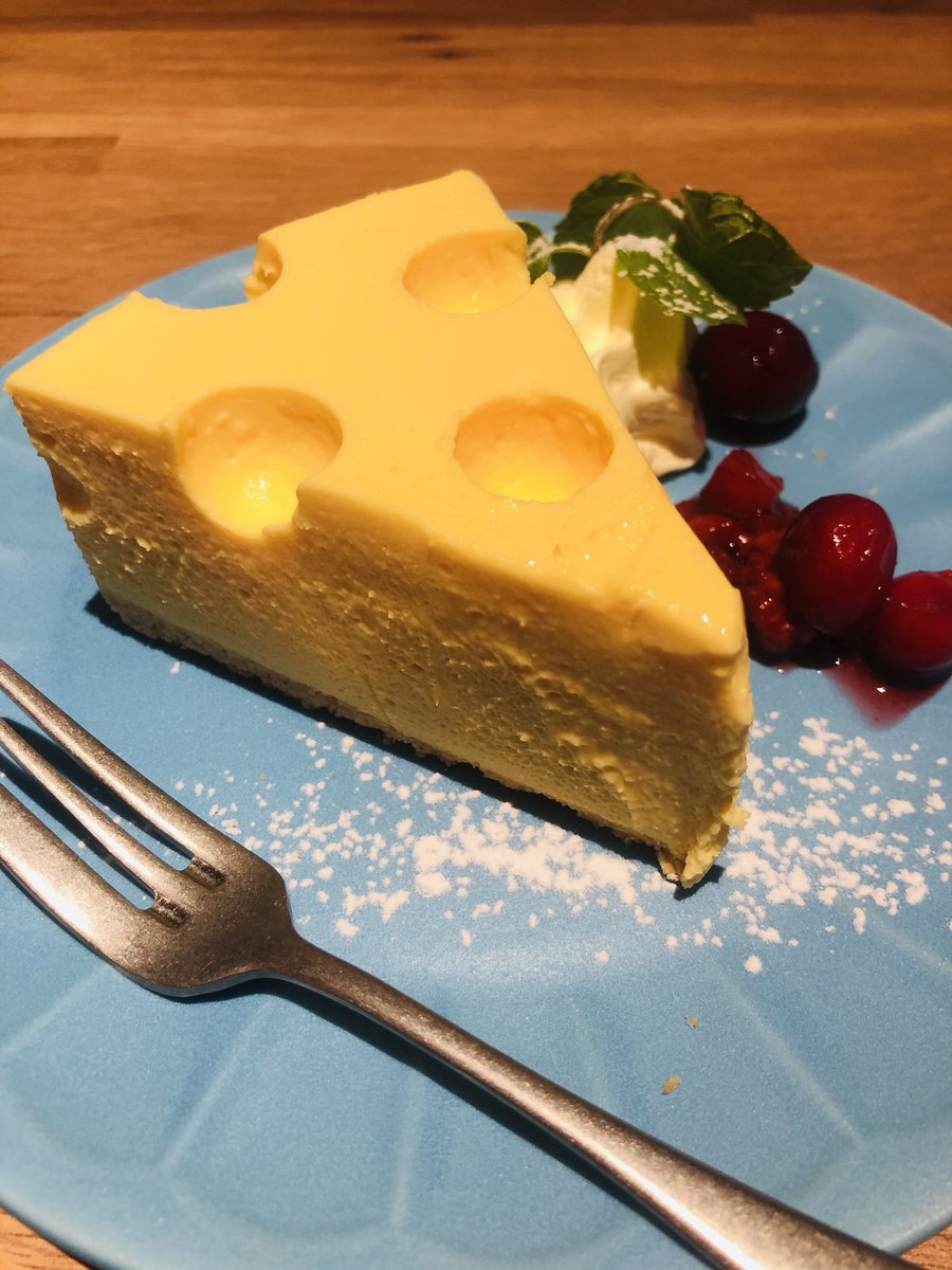鉄板dining Cafeたかところ 上野 チーズ専門店good Spoon チーズケーキ プルプルマリンブルーチーズティー チーズ チーズ好き 食べ歩き