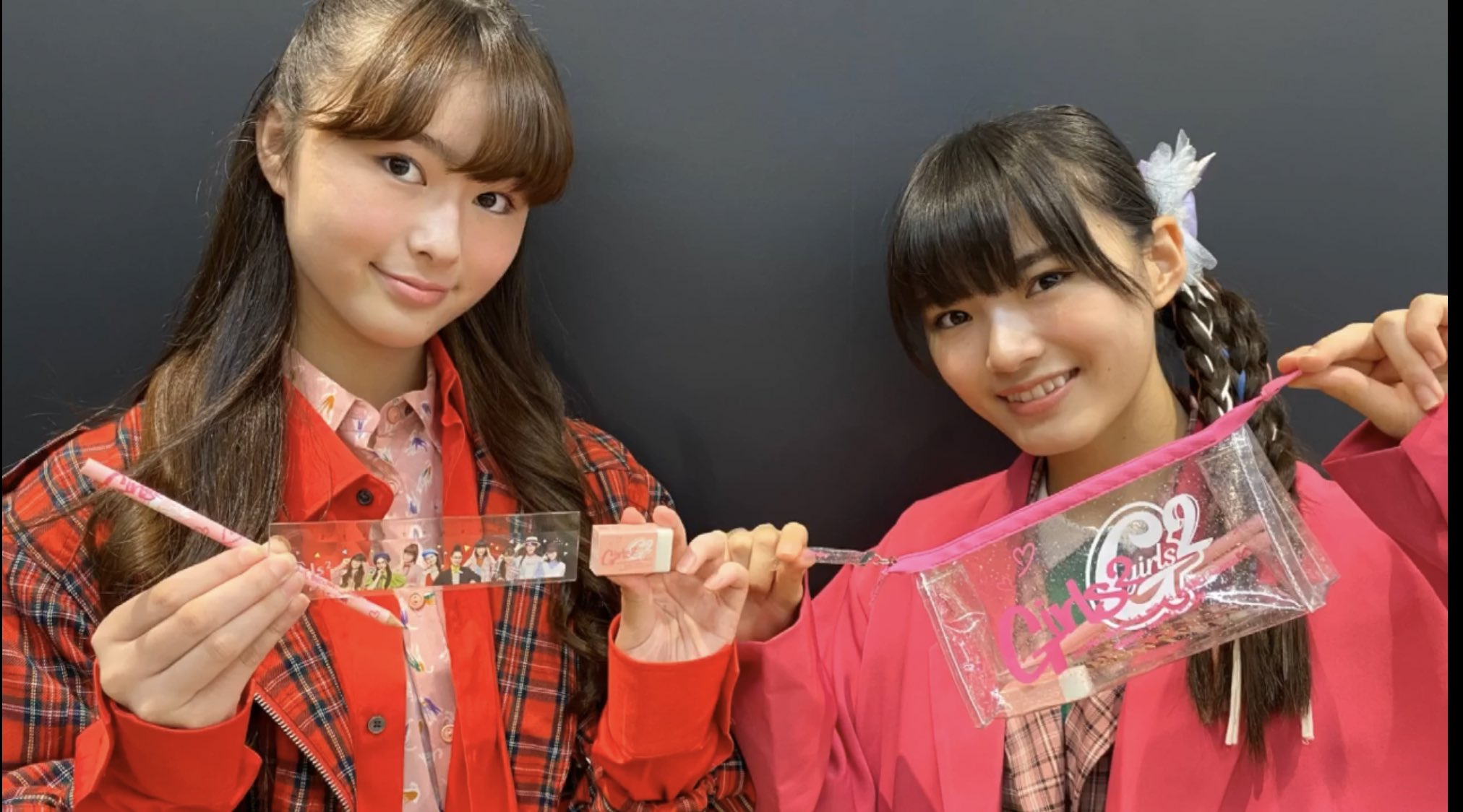 Twitter 上的 な 美咲ちゃん左へのあこがれがあるのかな 追従する百花ちゃんの左サインも違和感なくかけてるやん 鶴屋美咲 隅谷百花 Girls2 ヨメは左きき T Co Wcqtyzvgp8 Twitter