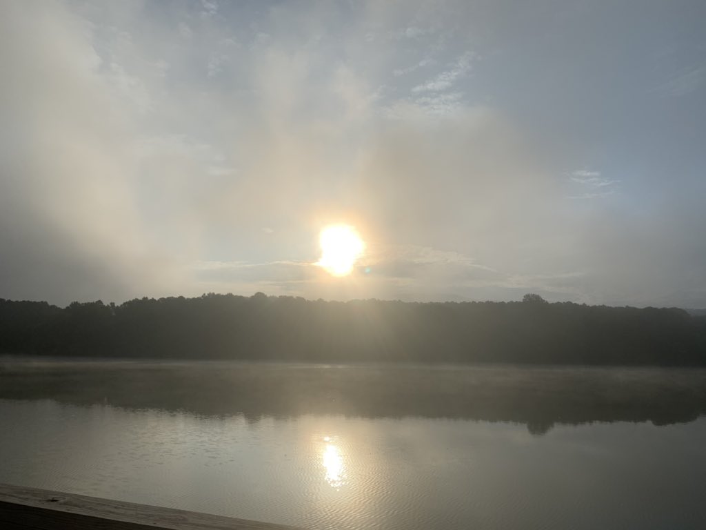 Ross1978's tweet photo. @simpsonwhnt @BradTravisWAFF @omwhitmireTV Patchy dense fog at Madison County Lake. #vallywx #alwx https://t.co/nL7ObUvkne