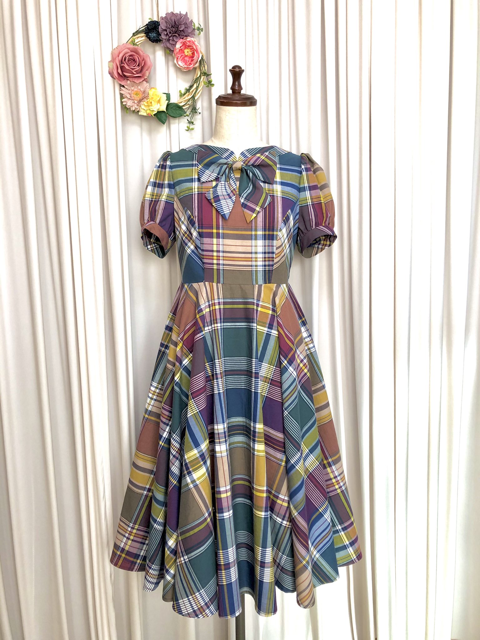 Atelier Chemmy 新しいワンピース 色違い完成 こっちの色合いもとても良き ワンピース ハンドメイド ハンドメイドワンピース クラシカル クラロリ ロリータ レトロ マドラスチェック 50年代 Minne T Co 6obqmt3mhk T Co