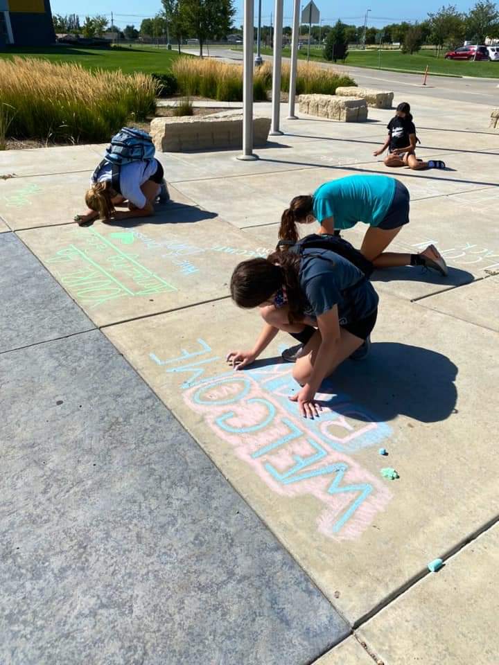GCHSTHAcademy's tweet photo. Thank you @GCHSVolleyball1 for the awesome welcome messages! Welcome back, GCHS staff! #buffsareback #1herd https://t.co/ugaP3qEdjU