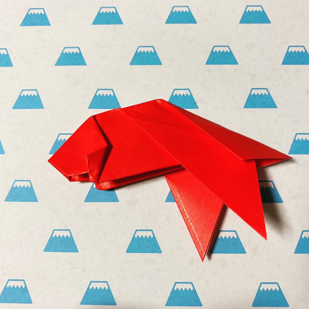 pinceana16's tweet photo. 226/366 Goldfish designed by Okuda Mitsuo

金魚(奥田光雄)

#365origamichallenge #origamifish #折り紙作品 https://t.co/1vuZcKquMS