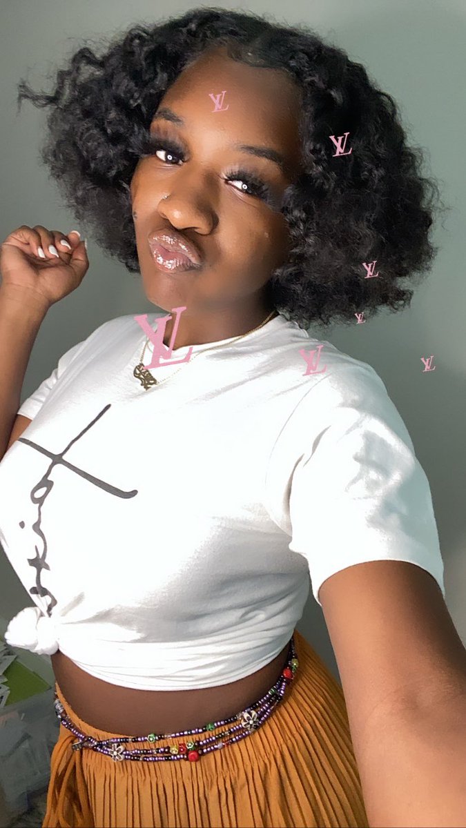 svraya_'s tweet image. 💋 #Bottomlinelashes