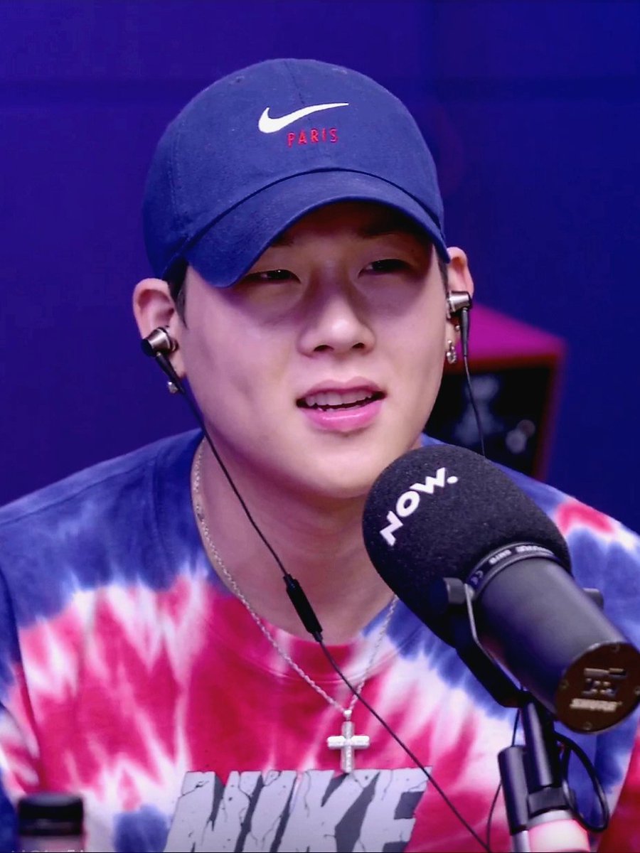 Anyone who don't love this cute King?? JOOHEON REQUEST  @OfficialMonstaX  @MTV  #FridayLiveStream