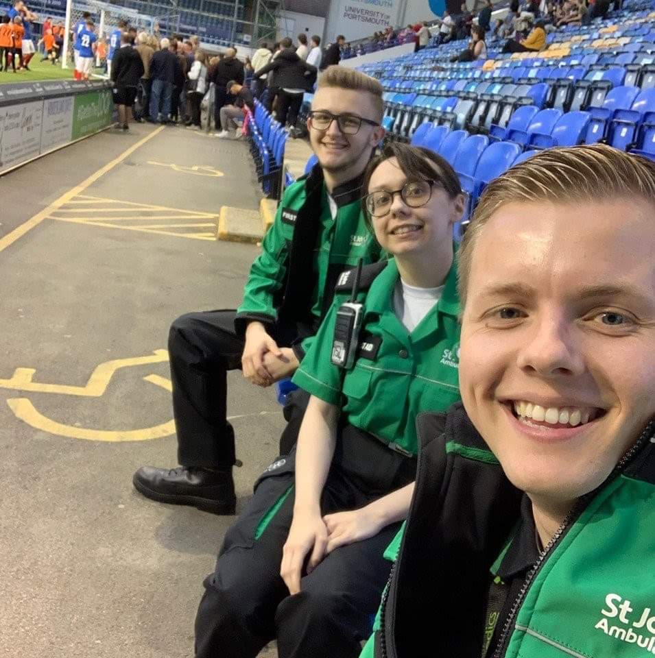 SJA_LS_Student's tweet photo. Are you taking the trip down to @portsmouthuni this year? @uop_FirstAid are a welcoming bunch waiting to show you all they have to offer from training to fun events!! Check them out below 👇

https://t.co/tX0MIvyEl3

#AlevelResults #ExamResults #ResultsDay @UoP_Admissions https://t.co/xLXauu4GF3