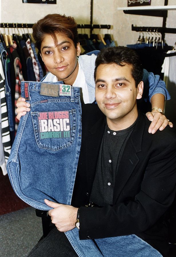An article in October 1st, 1992 edition of Controversy announced the unlikely partnership of Manchester streetwear brand Joe Bloggs (JB) & Prince. JB was closely affiliated with the ‘Madchester’ music scene with the brand’s baggy denims worn by Happy Mondays & Inspiral Carpets.