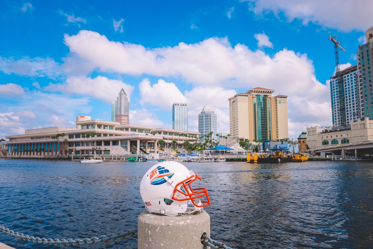 TampaBayLV's tweet photo. Celebrating #813Day by taking in one of the many breathtaking views that Tampa Bay has to offer!

#TampaBayLV // Forward. Forever. Together. https://t.co/ZHFAfM2oL5
