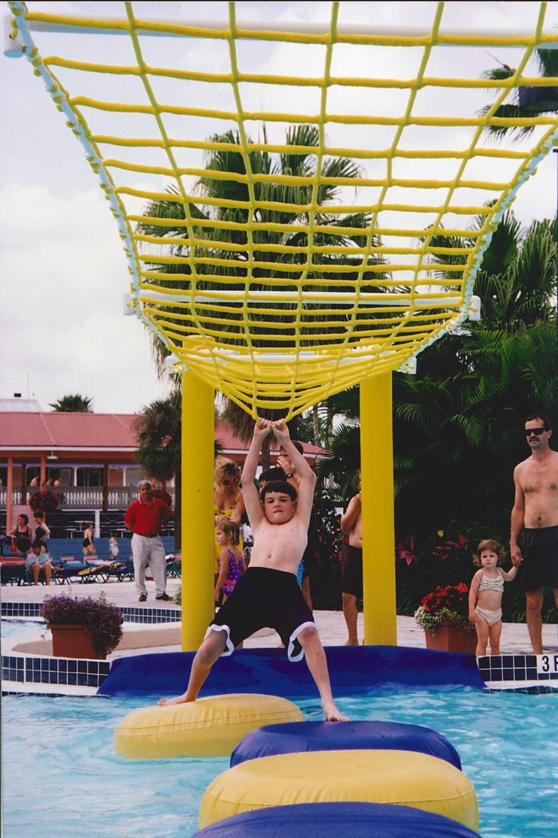 PucudaNetting's tweet photo. Our climb netting is featured in water park destinations all over the U.S.A.

#amusementparknetting #barriernetting #amusementparks #safetynetting #waterparknetting #amusementpark #waterparks https://t.co/1KY51yEjng